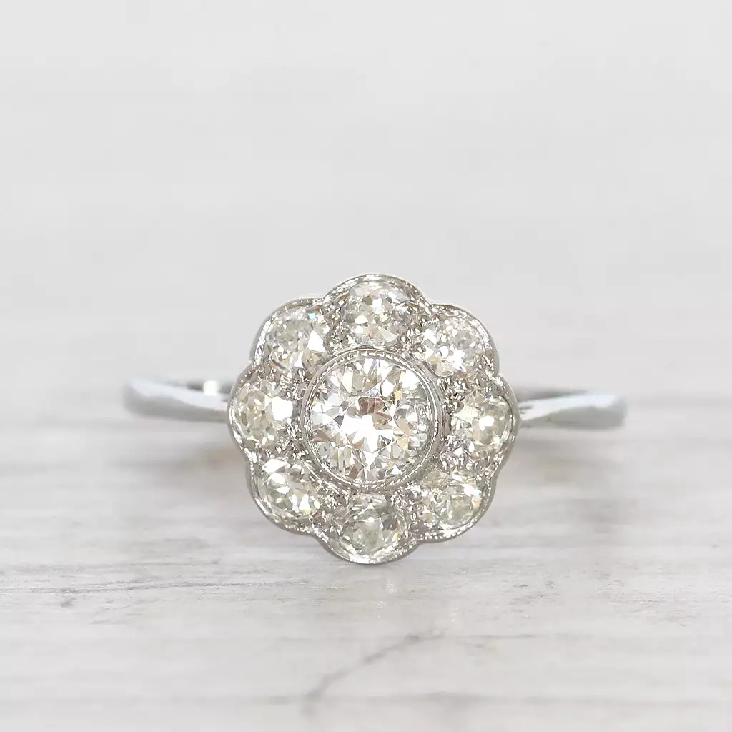 Art Deco 1.30 Carat Old European Cut Diamond Daisy Cluster