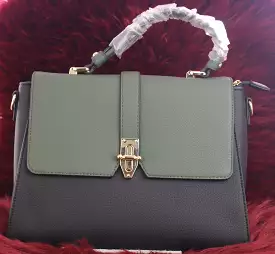 Box crossbody bag