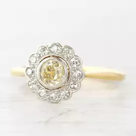 Edwardian 0.69 Carat Old Cut Diamond Daisy Cluster