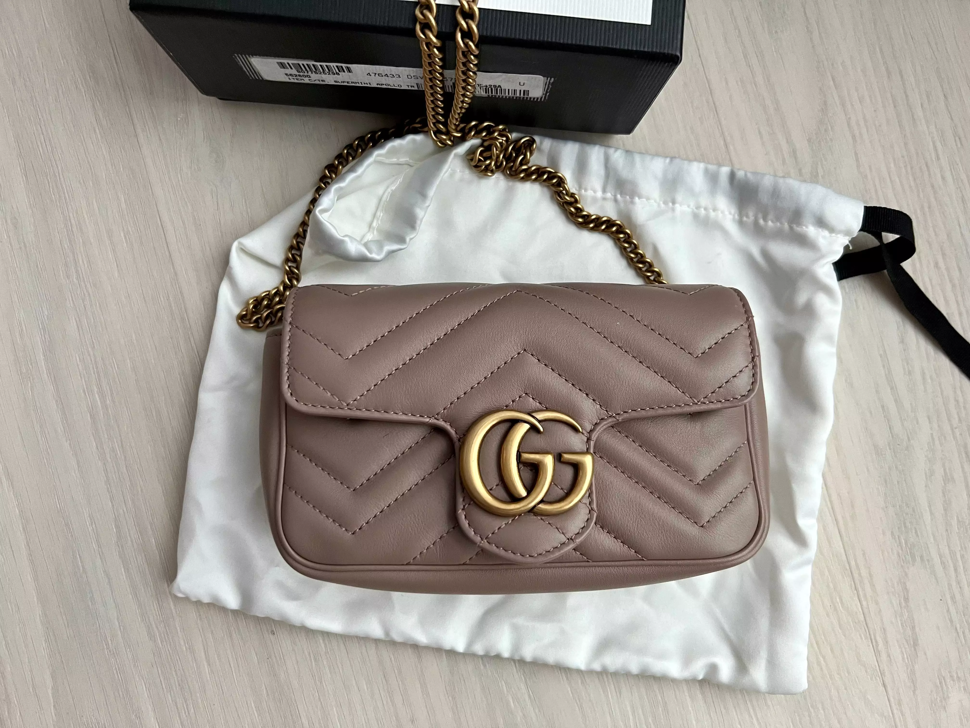 Gucci super mini Marmont Bag