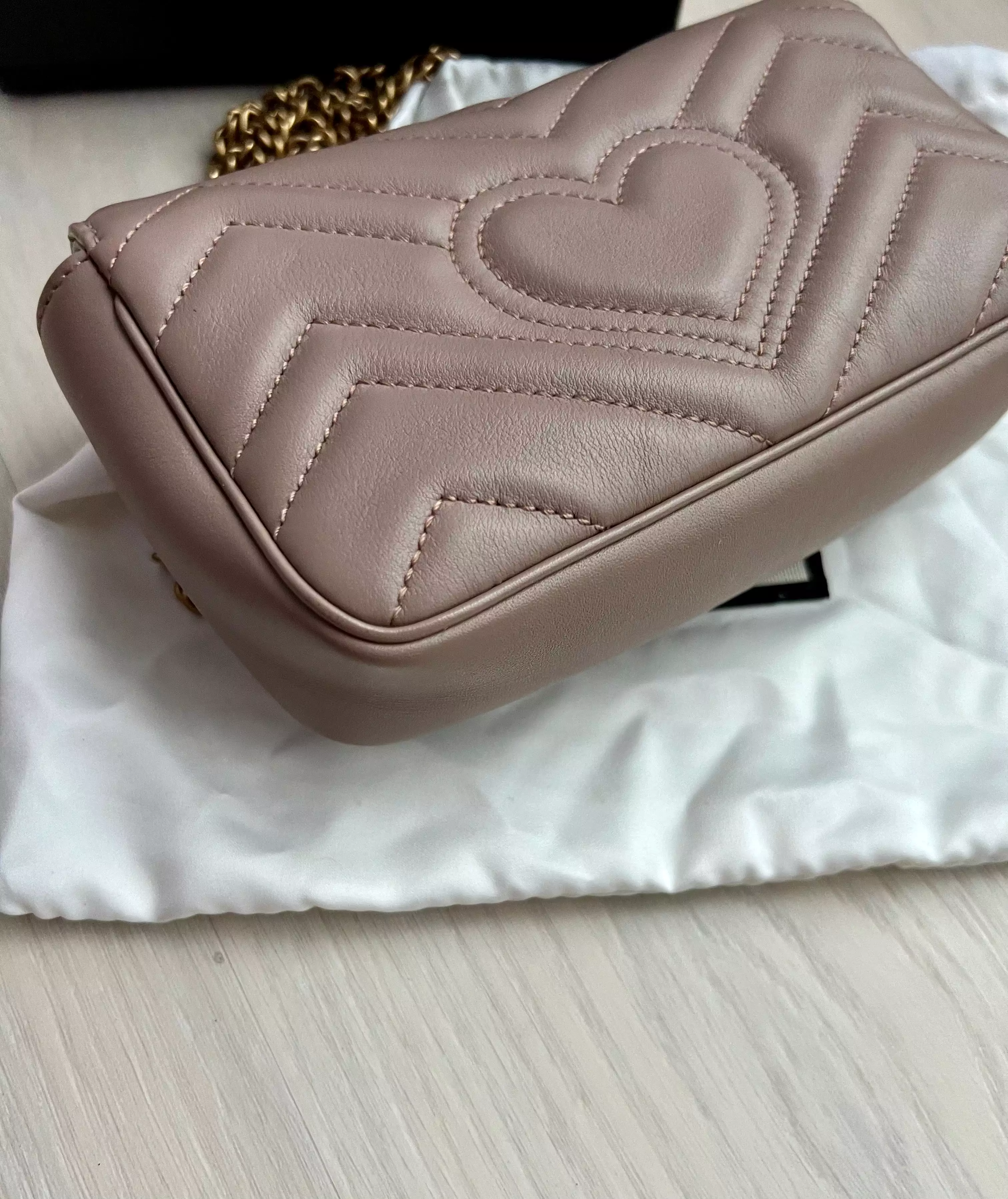 Gucci super mini Marmont Bag