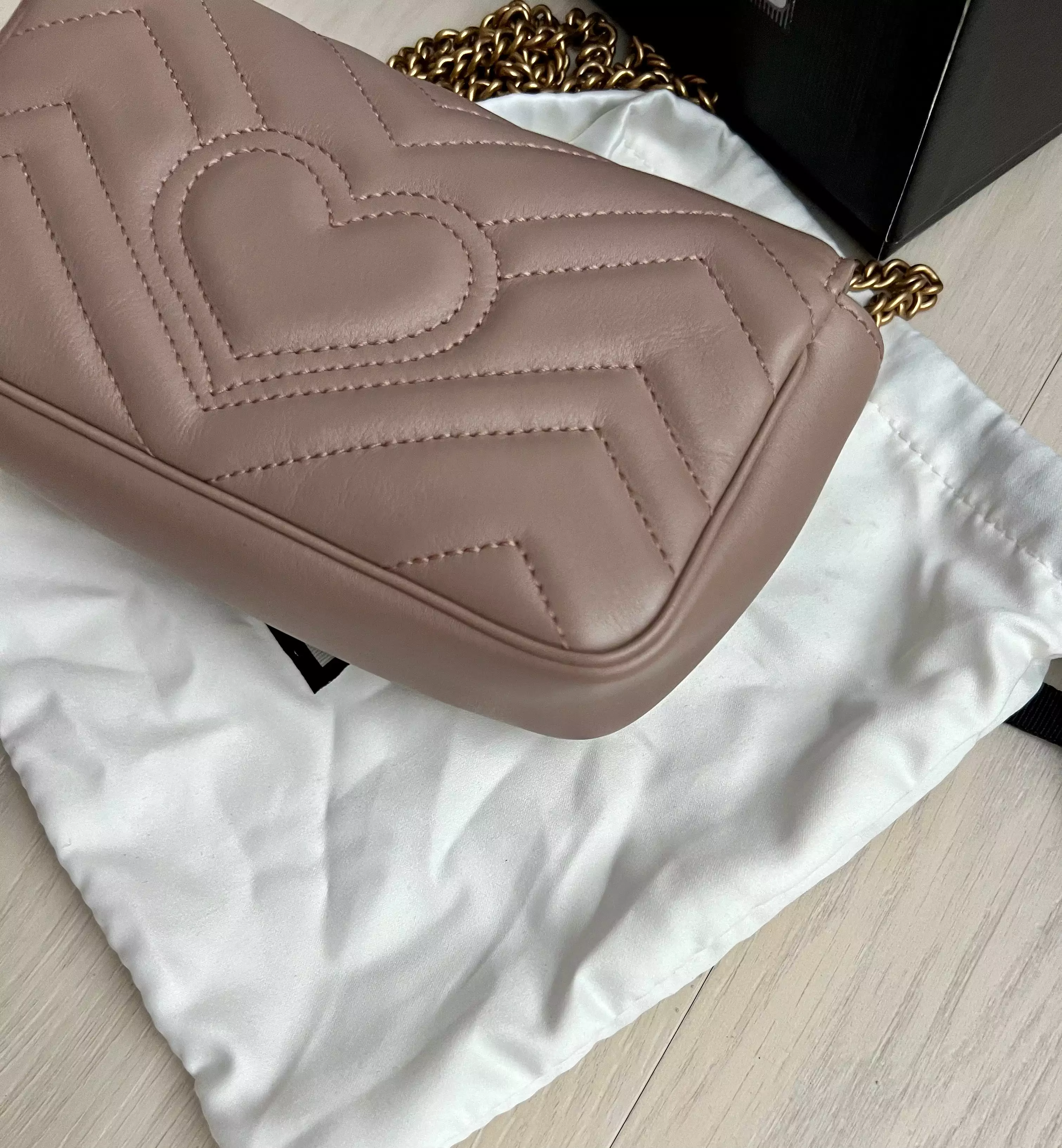 Gucci super mini Marmont Bag