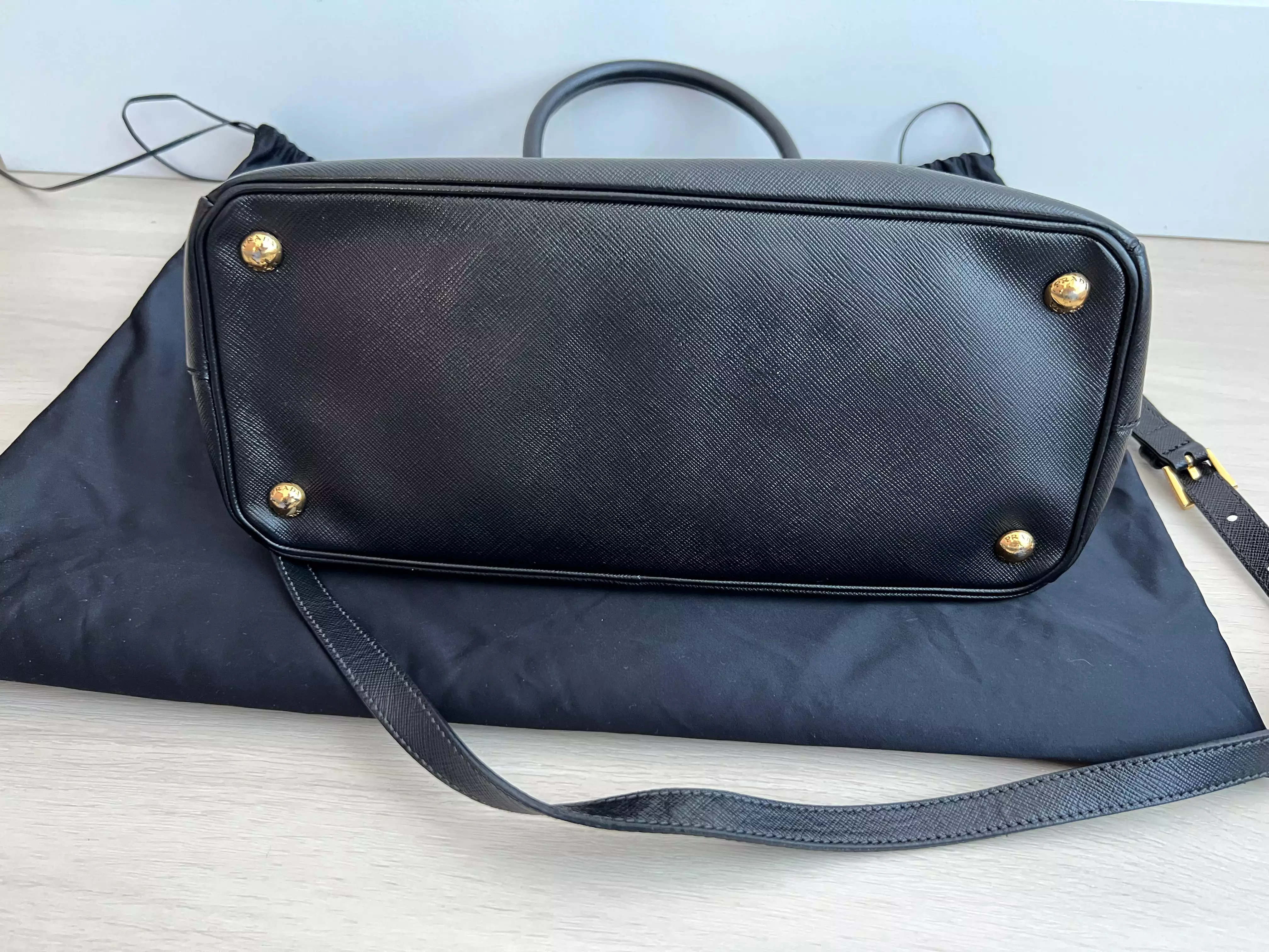 Prada Saffiano Galleria Bag