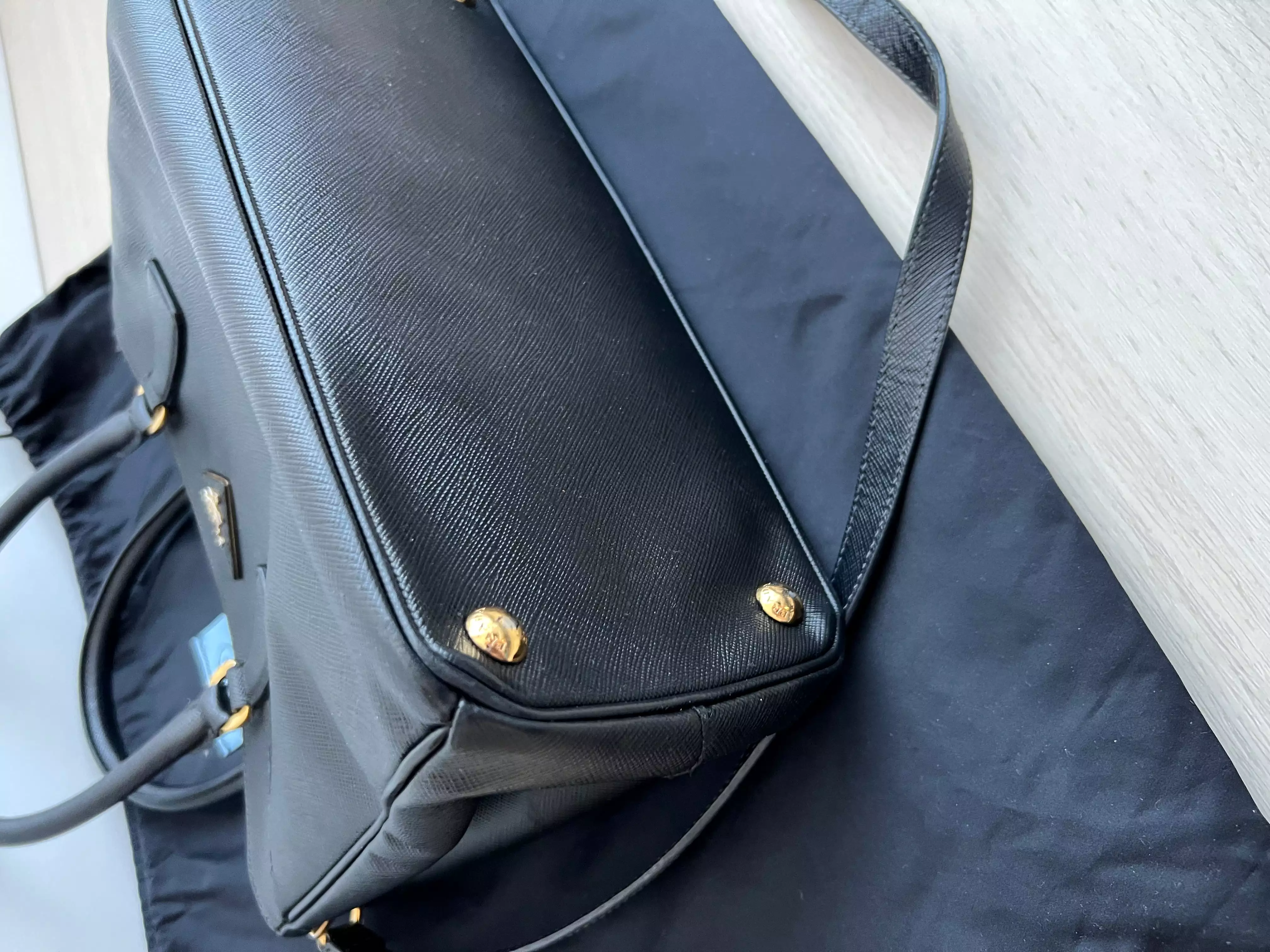 Prada Saffiano Galleria Bag