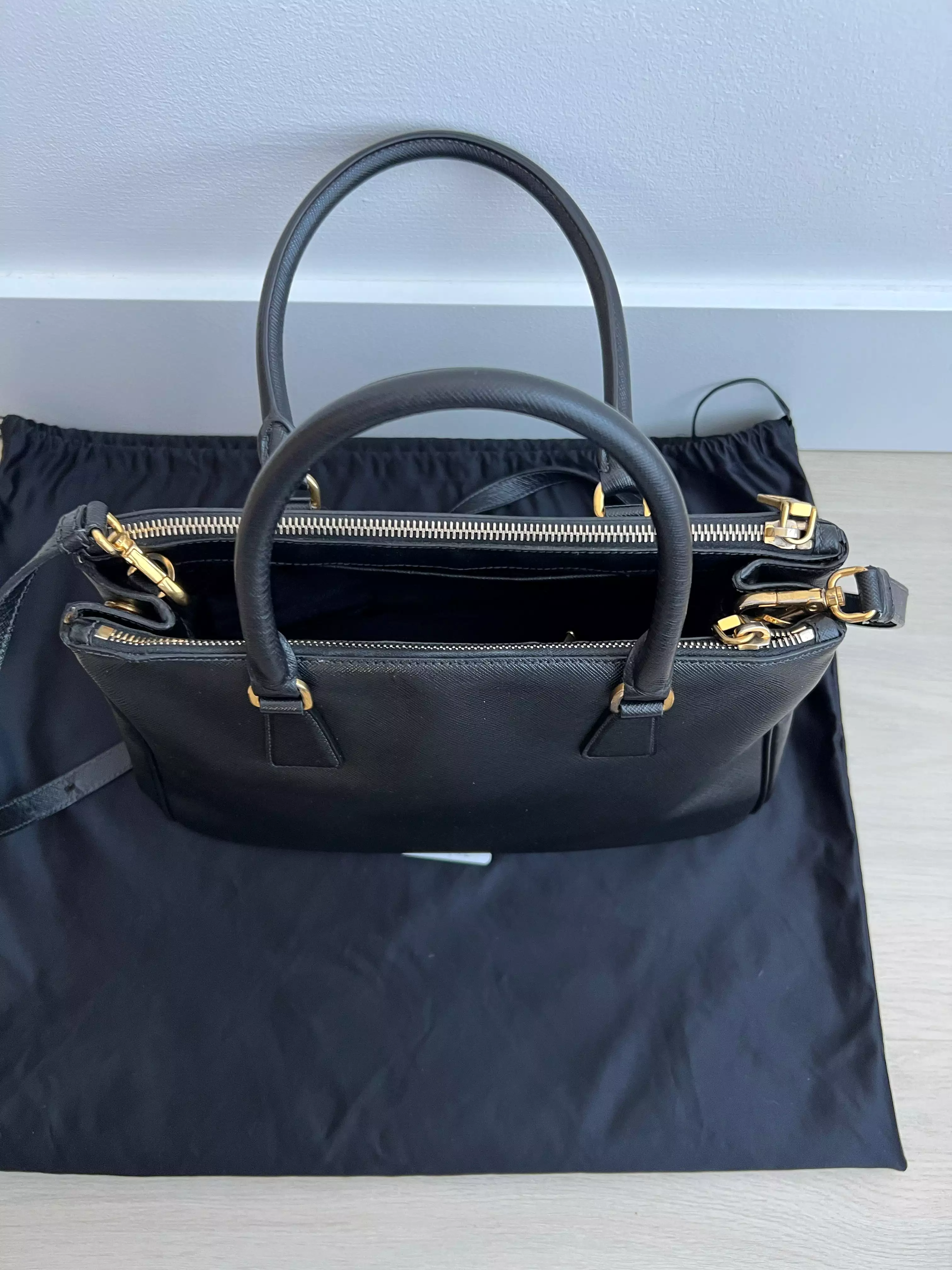 Prada Saffiano Galleria Bag