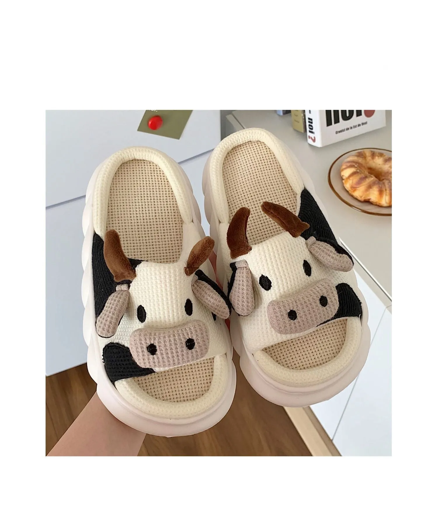 Women's Winter Embroider Cartoon Pattern Flat Heel House Slippers